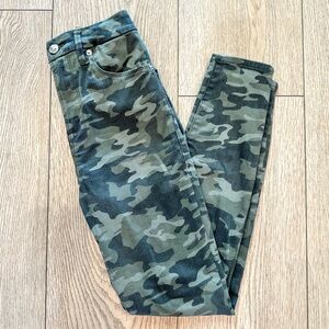 Good American Good Waist Skinny Jeans Green Camo Size 2/26 Great Condition
